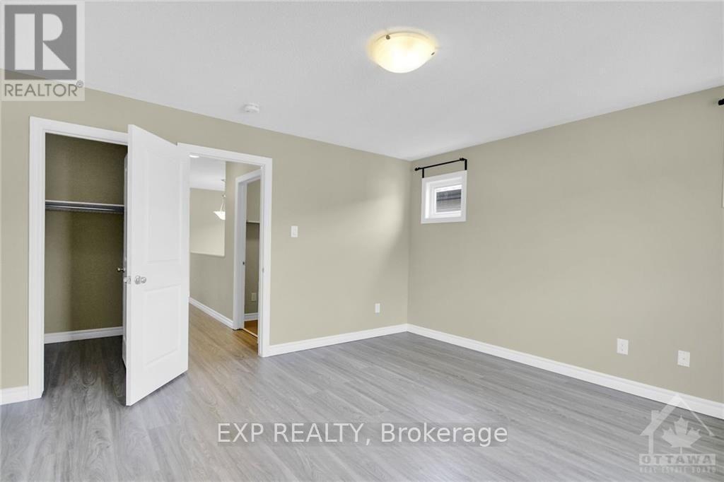 4 Bed, 4 Bath House for Rent in Ottawa – 916 KILBIRNIE DRIVE, Ottawa – MLS# X13477142 - Image 9