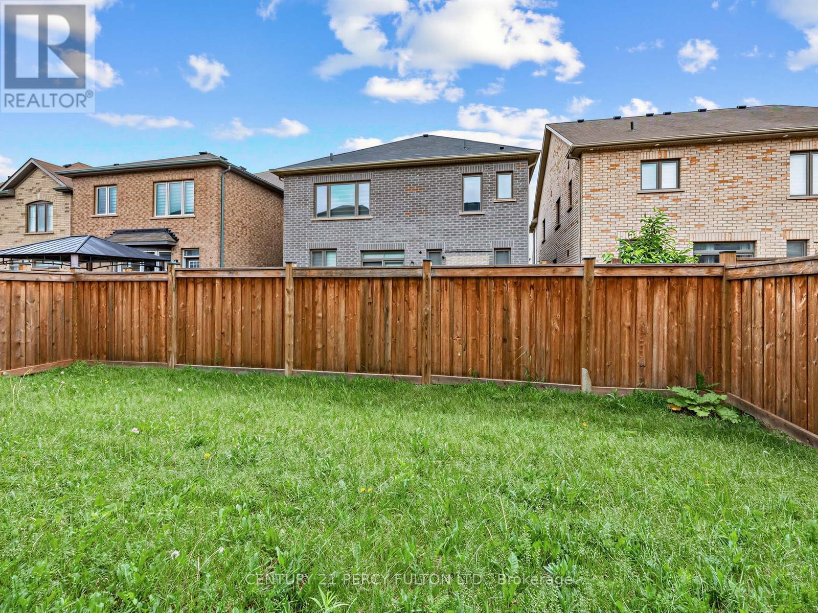 54 FARRINGDON CRESCENT - 36