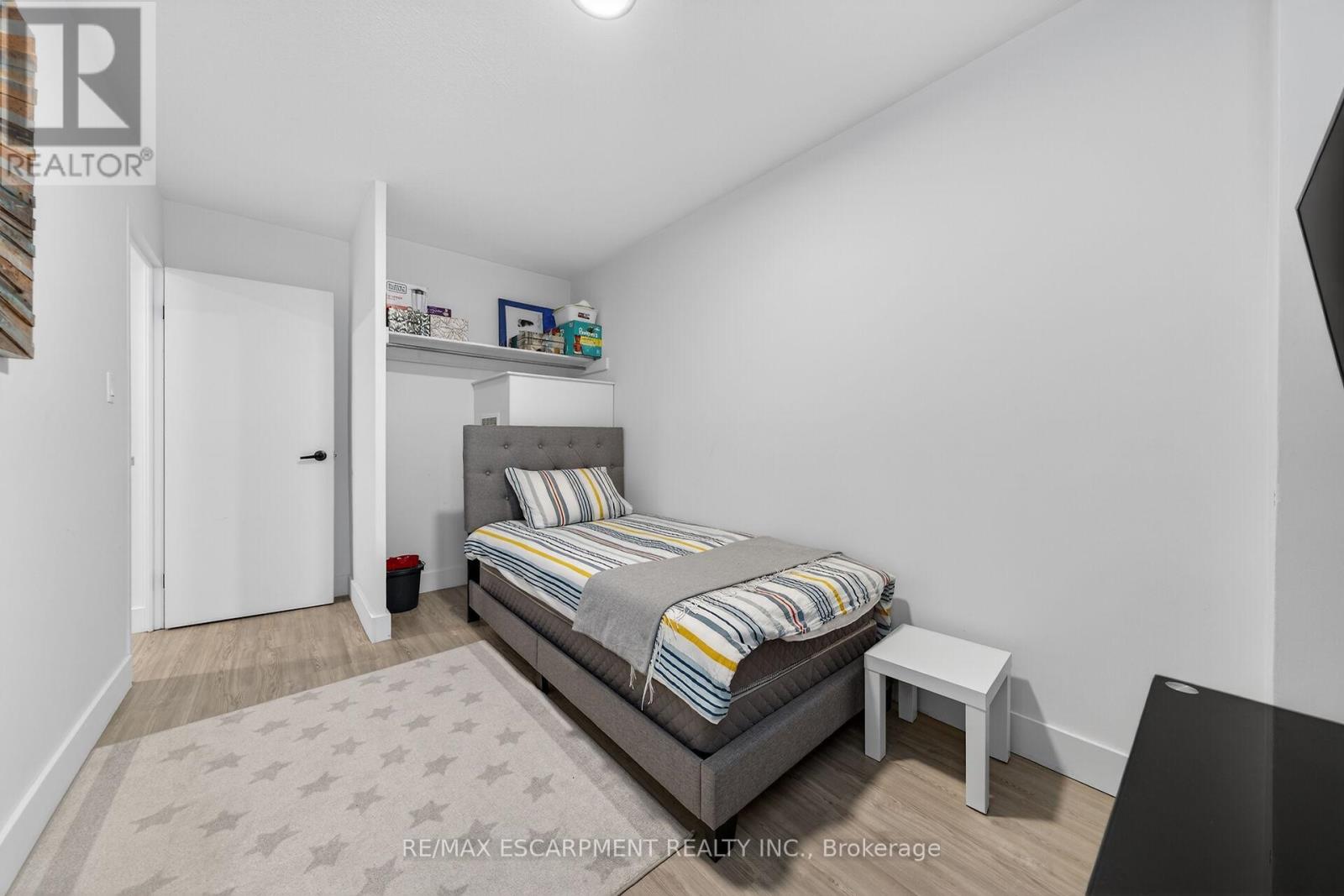 #324 350 QUIGLEY ROAD - 26