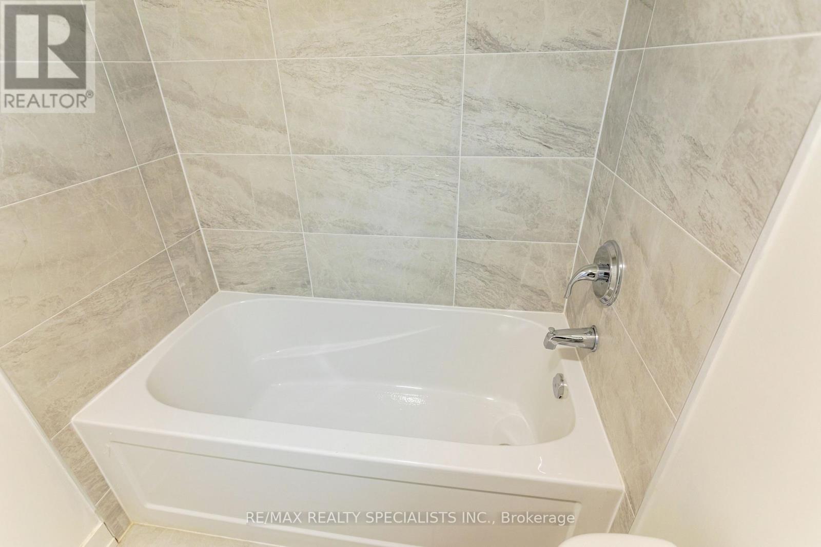 #106A 16 MELBOURNE AVENUE - 15