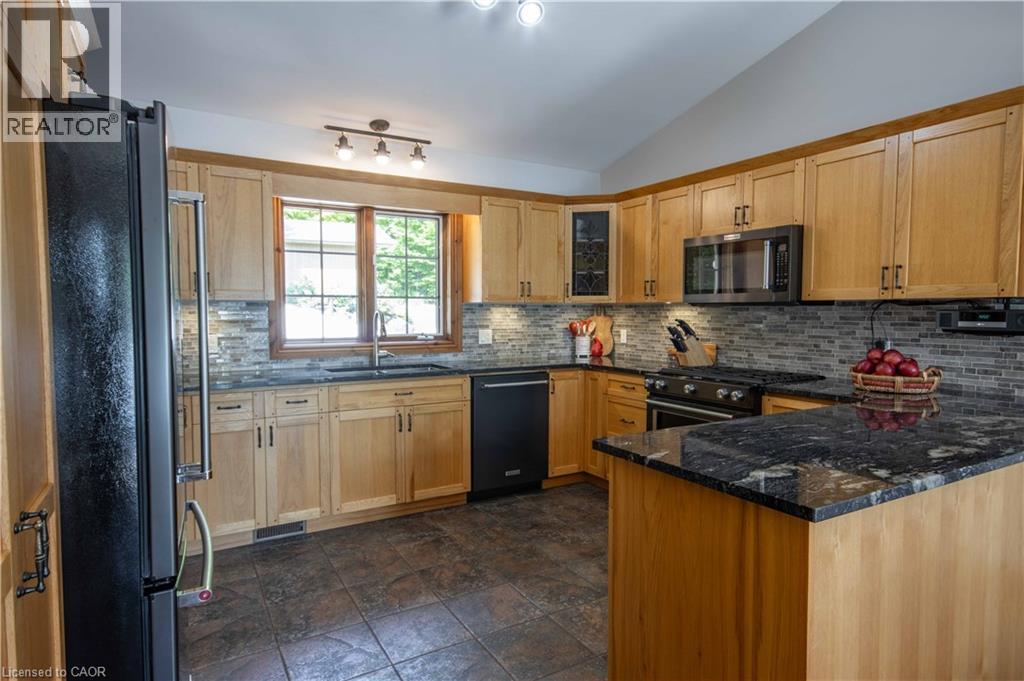165 LAKESHORE Drive - 20