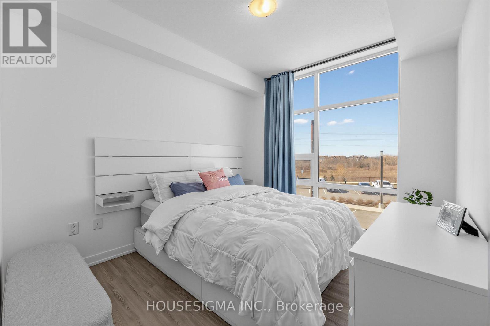 #230 450 DUNDAS STREET E - 20