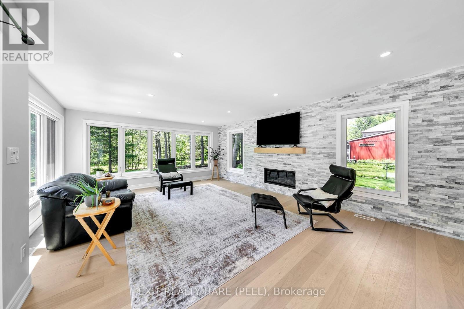 990 HAIST STREET - 10