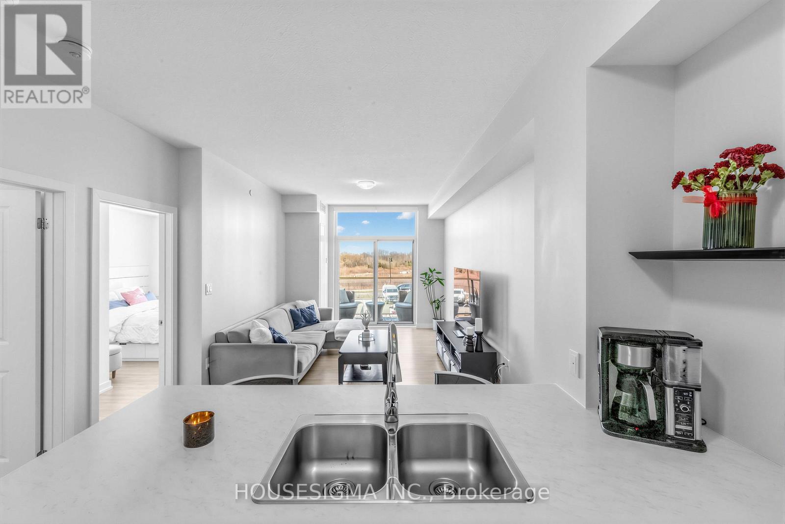 #230 450 DUNDAS STREET E - 10