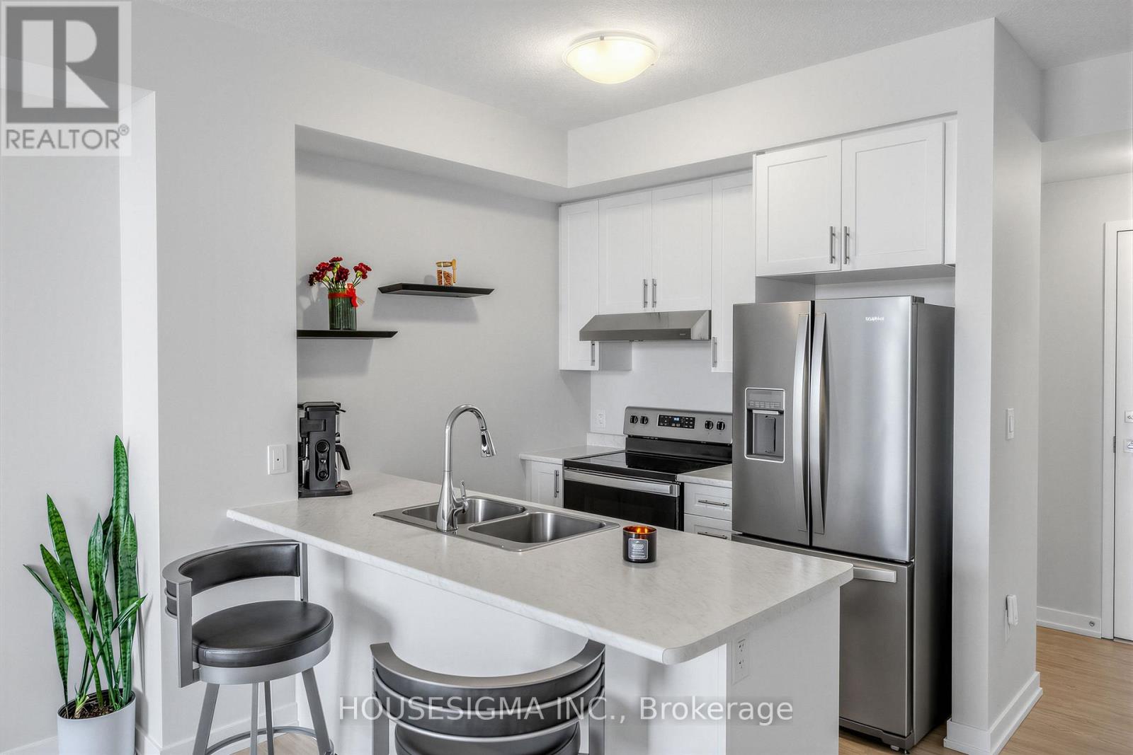 #230 450 DUNDAS STREET E - 8