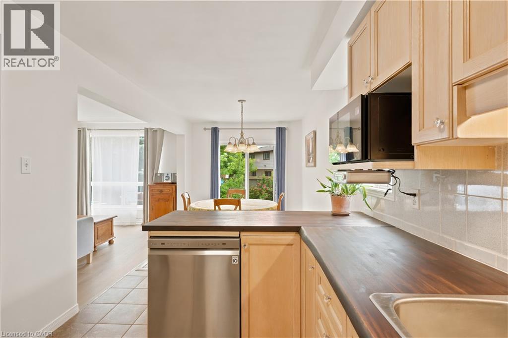 119 ROSSMORE Court - 14
