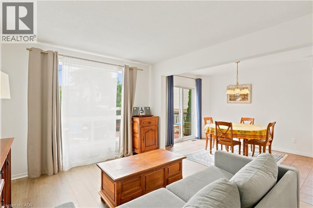 119 ROSSMORE Court - 18