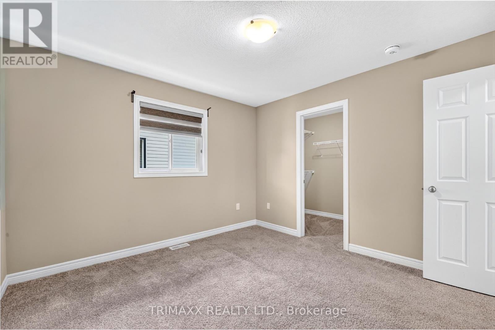 104 TARTAN AVENUE - 32