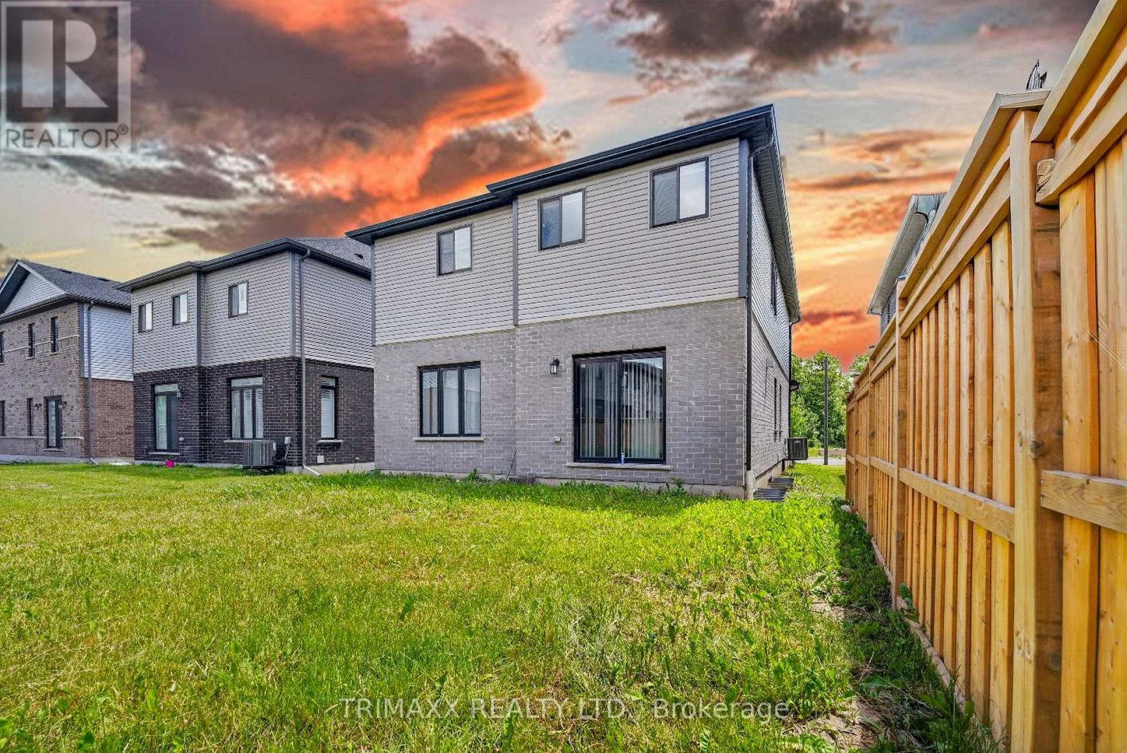 104 TARTAN AVENUE - 37