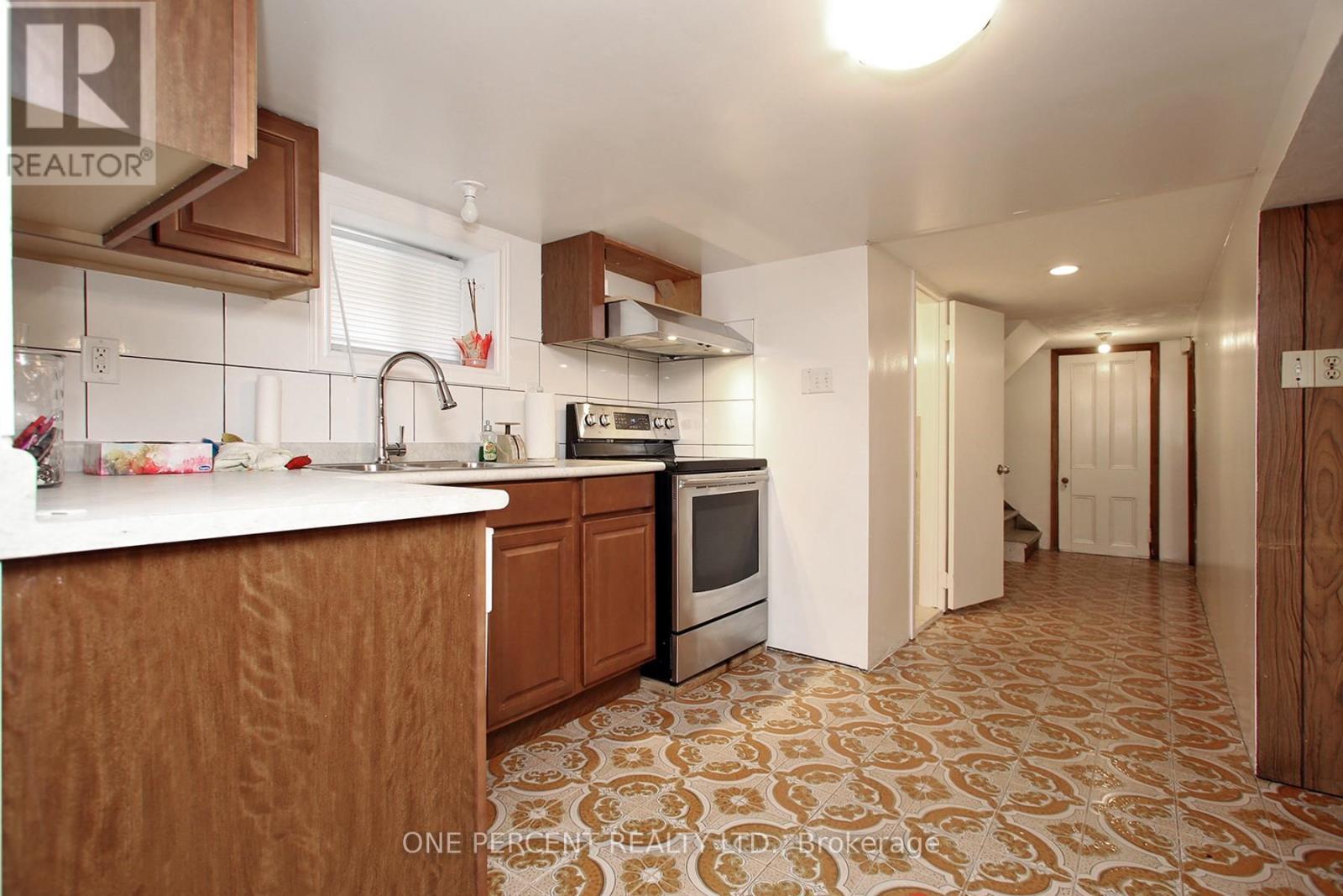 227 LIVINGSTONE AVENUE - 17