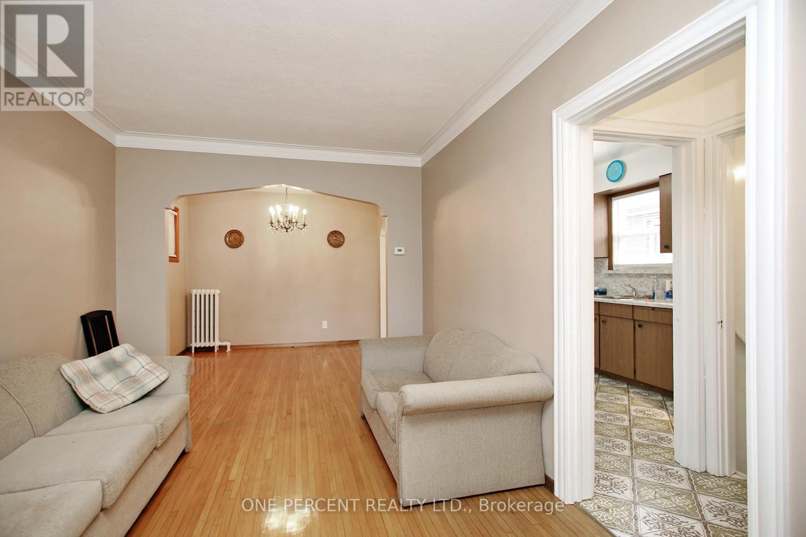 227 LIVINGSTONE AVENUE - 4
