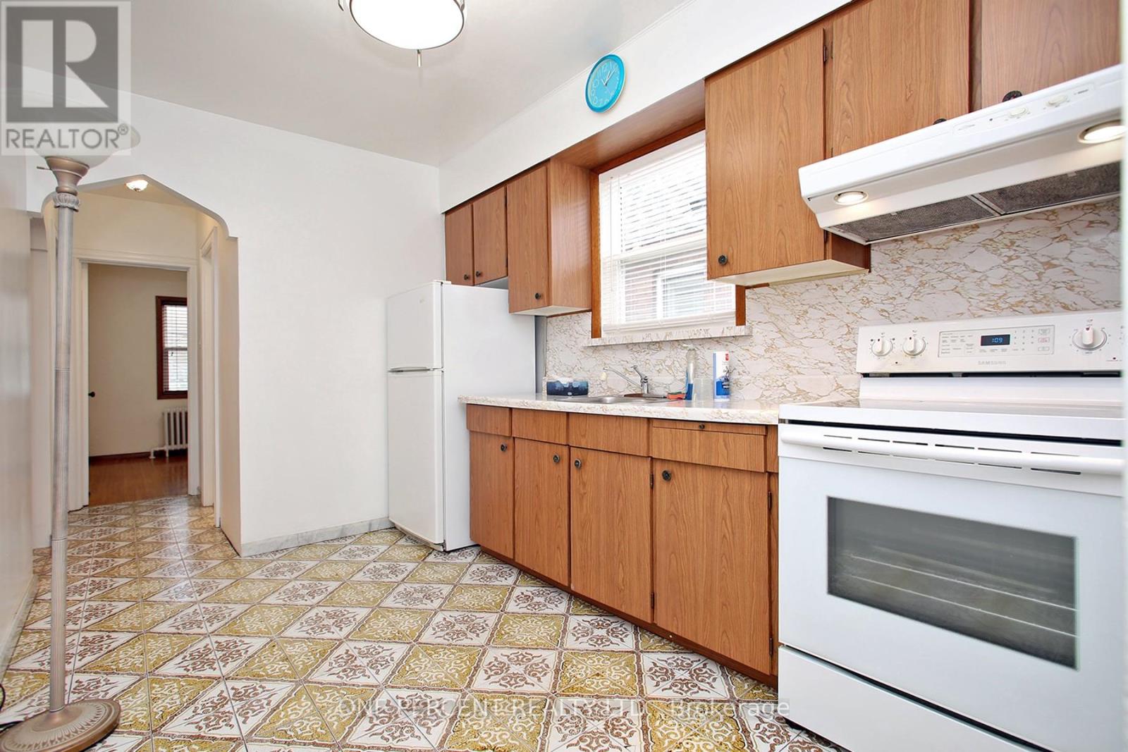 227 LIVINGSTONE AVENUE - 9