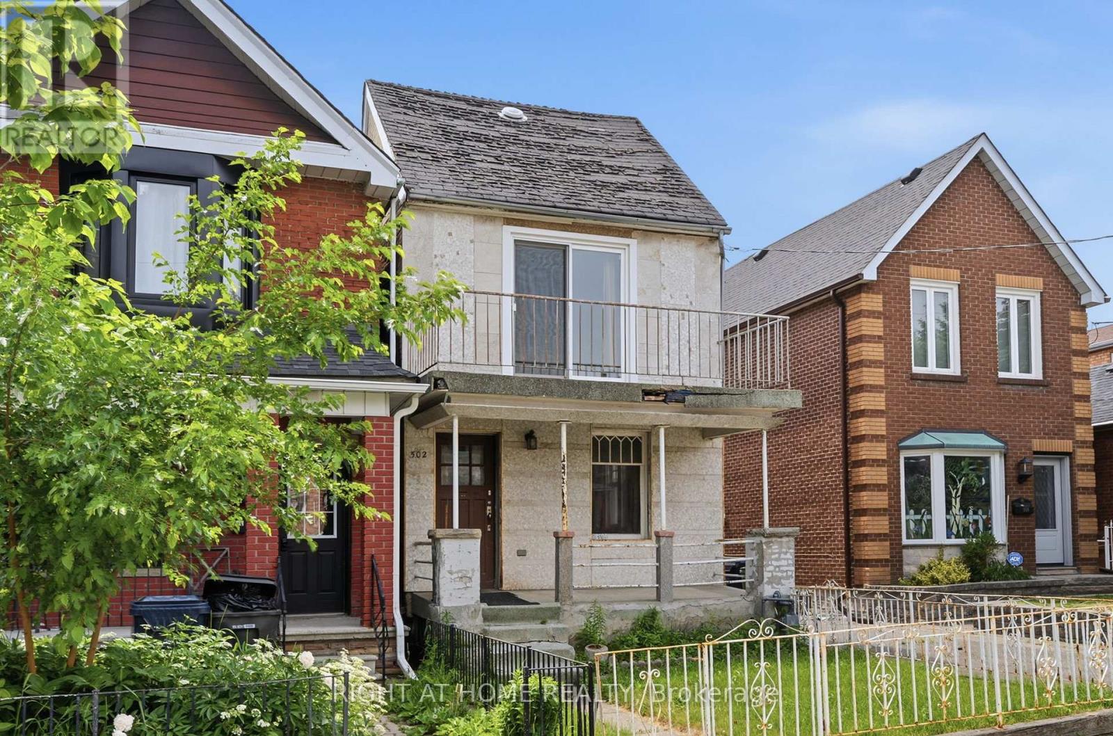 502 SALEM AVENUE N - 1