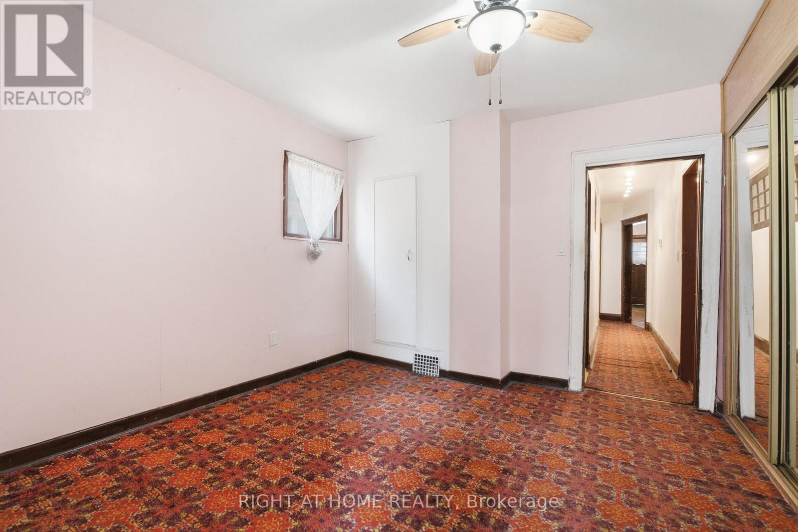 502 SALEM AVENUE N - 15
