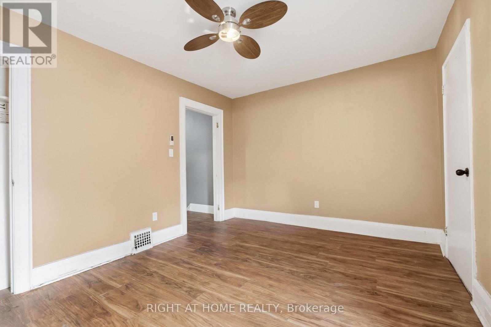 502 SALEM AVENUE N - 29