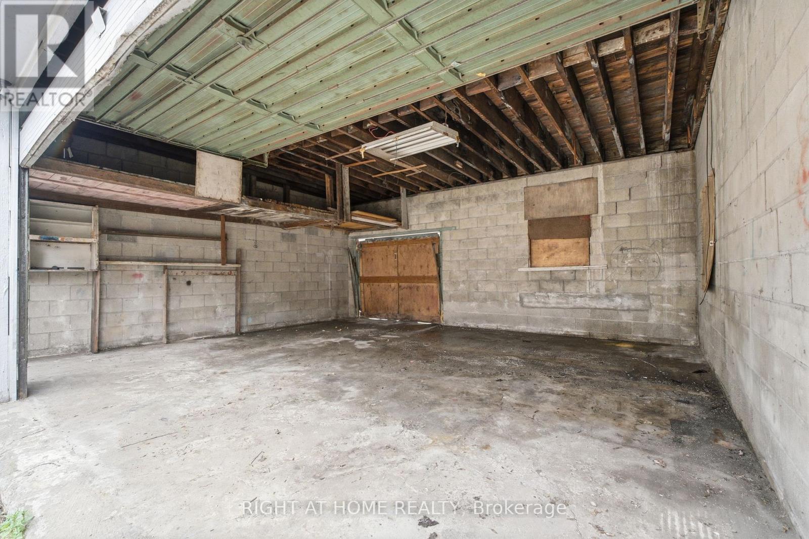 502 SALEM AVENUE N - 48