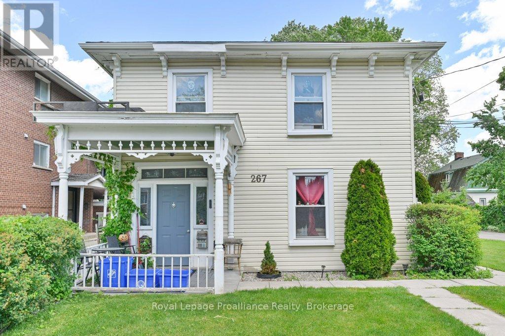 267 FOSTER AVENUE - 4