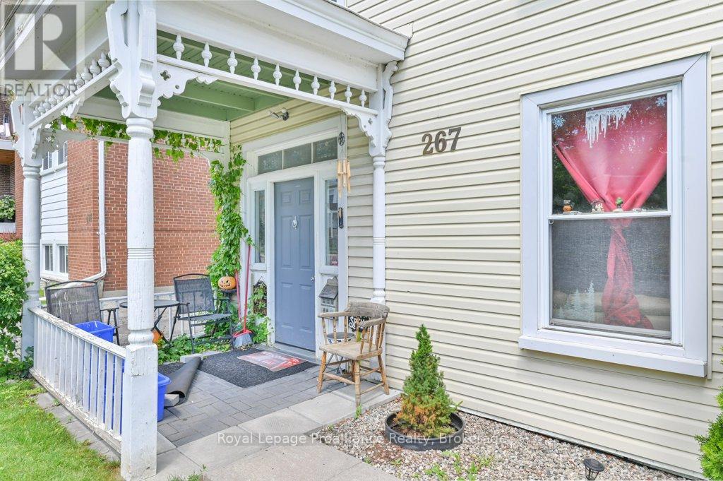 267 FOSTER AVENUE - 5