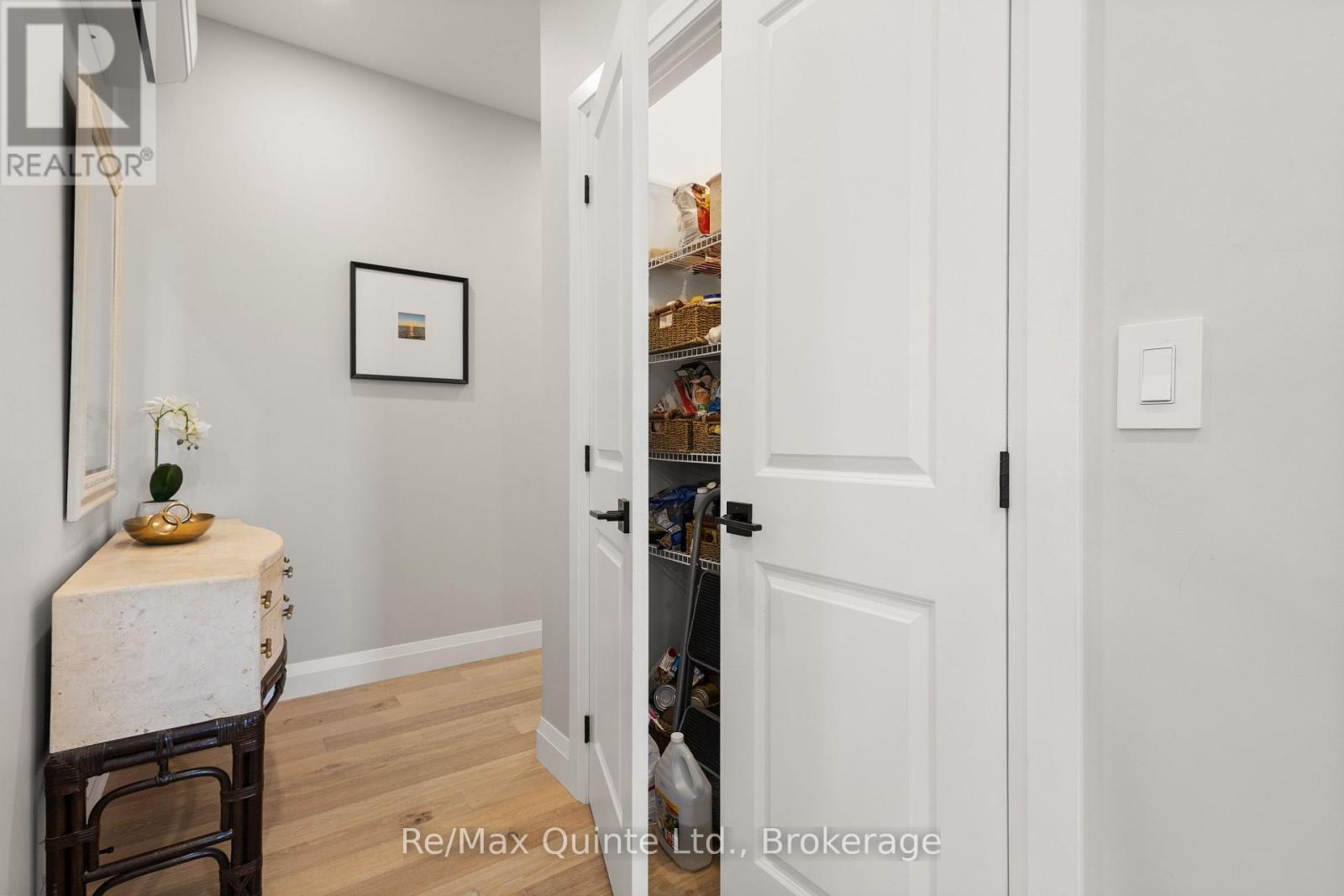 9 STONECAP COURT - 24
