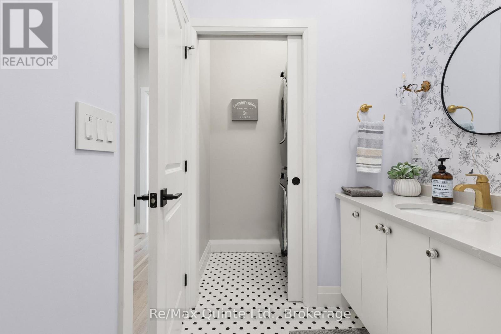 9 STONECAP COURT - 28