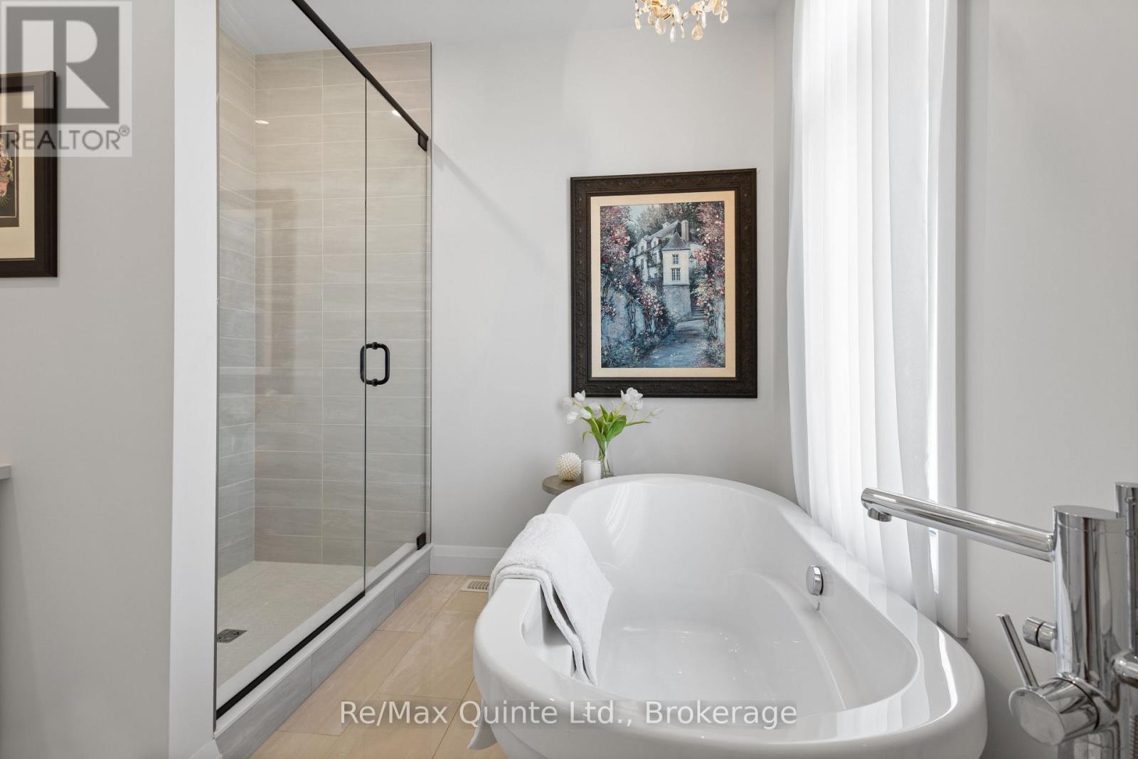 9 STONECAP COURT - 35