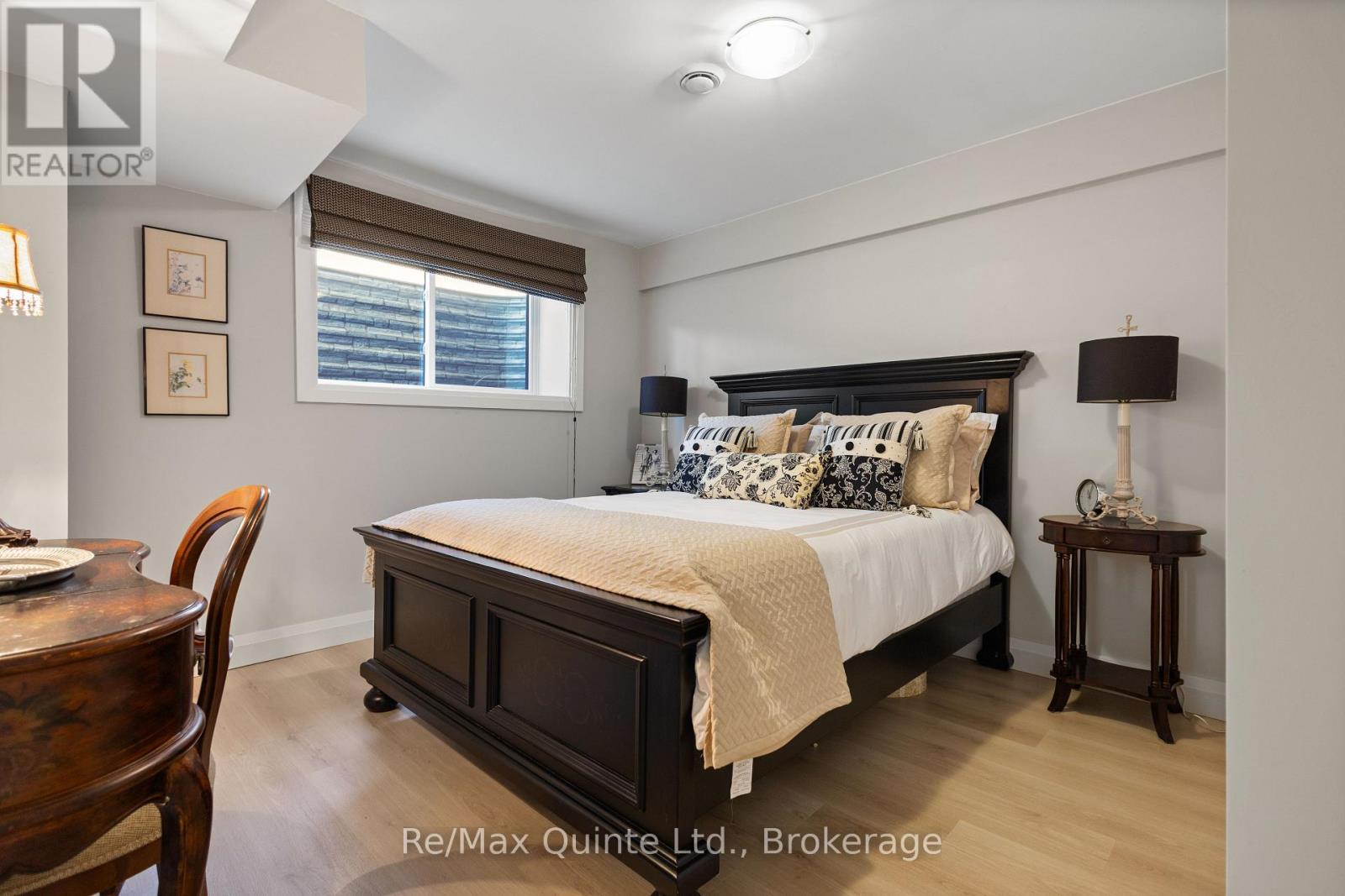 9 STONECAP COURT - 42