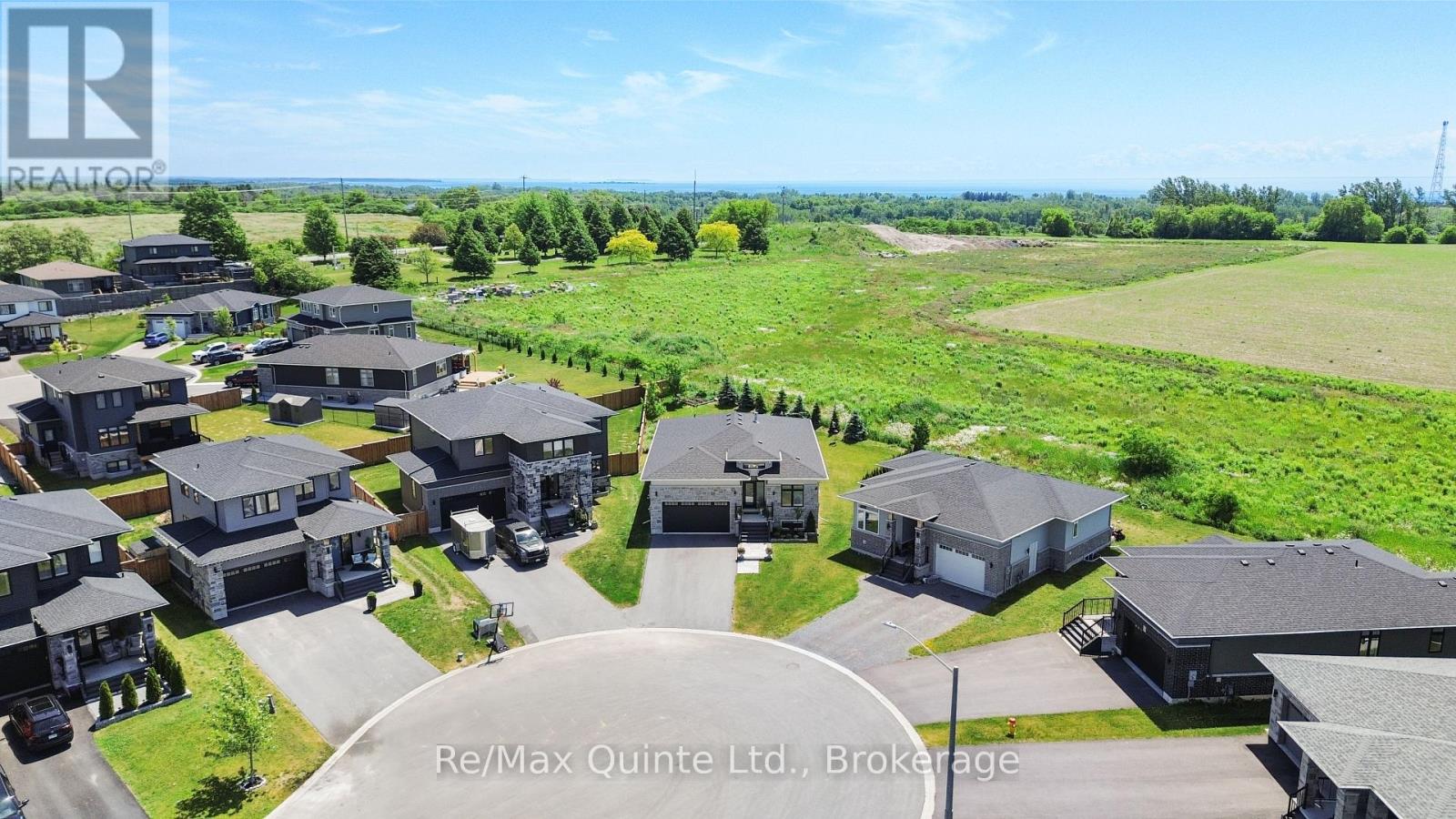 9 STONECAP COURT - 5