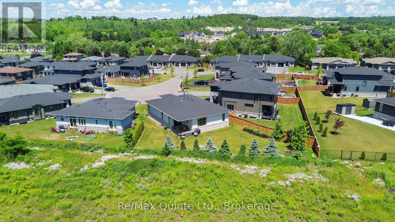 9 STONECAP COURT - 6