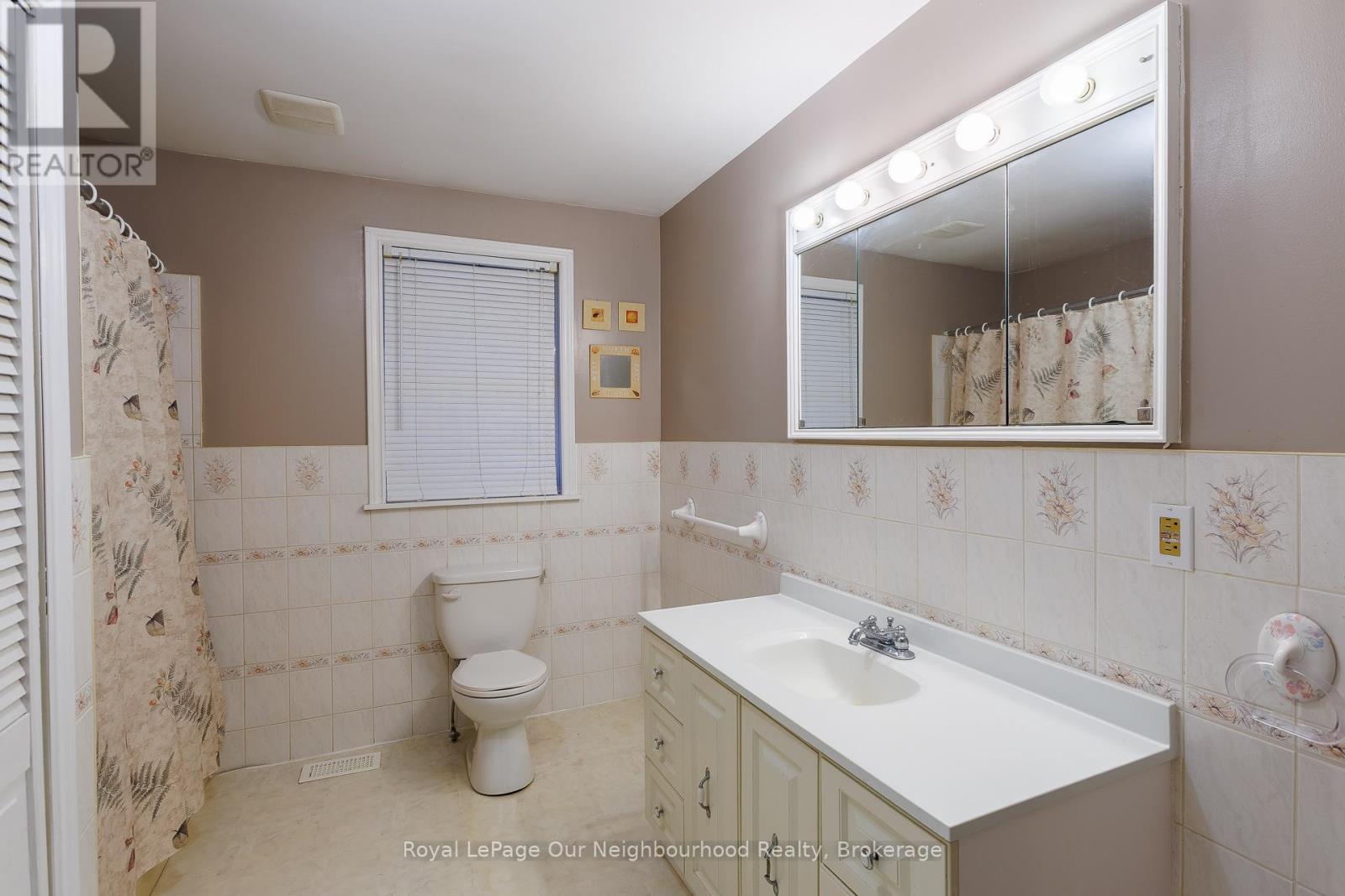 25 RIVER ROAD W - 16
