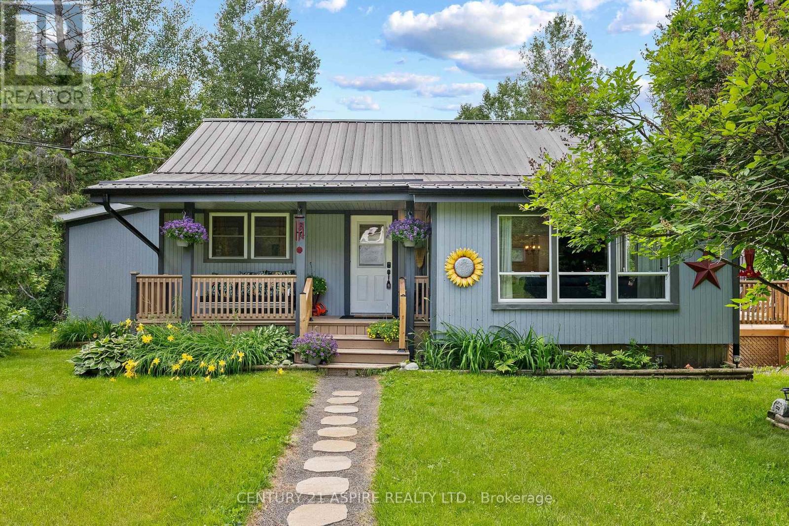 34 SHADY LANE - 1