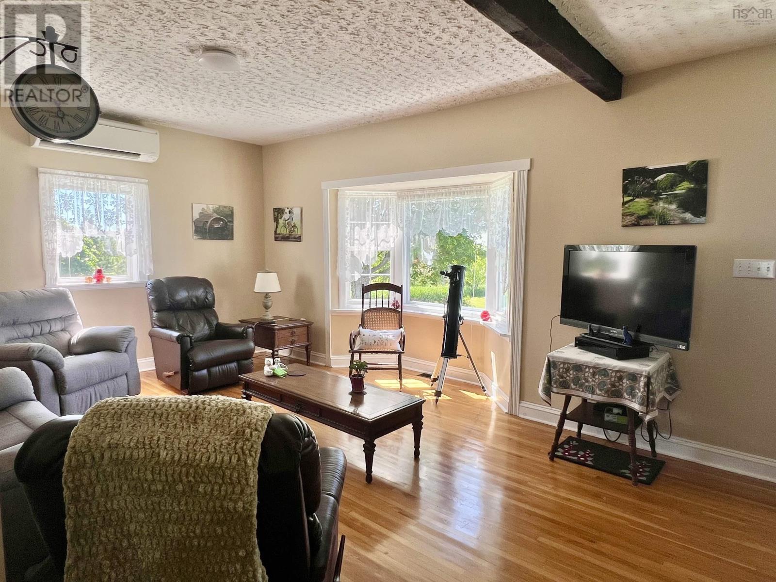Property 23 of 49 of 31 MacNaughton Road