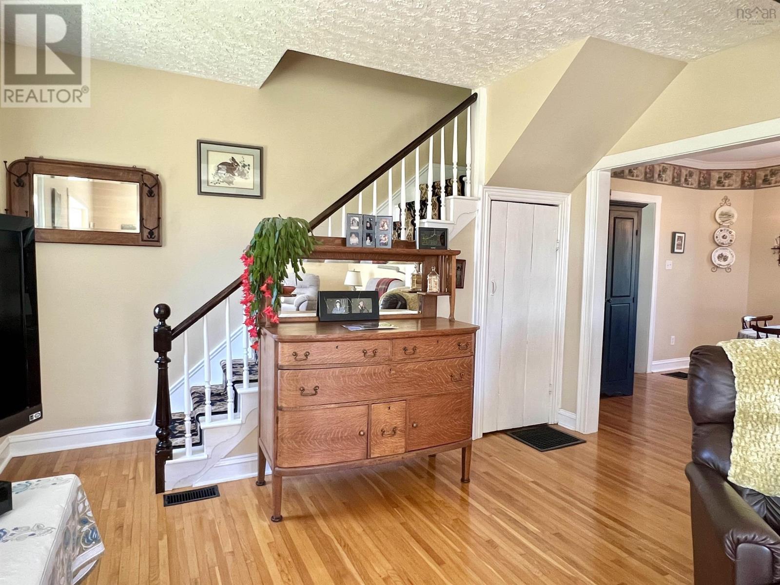 Property 27 of 49 of 31 MacNaughton Road