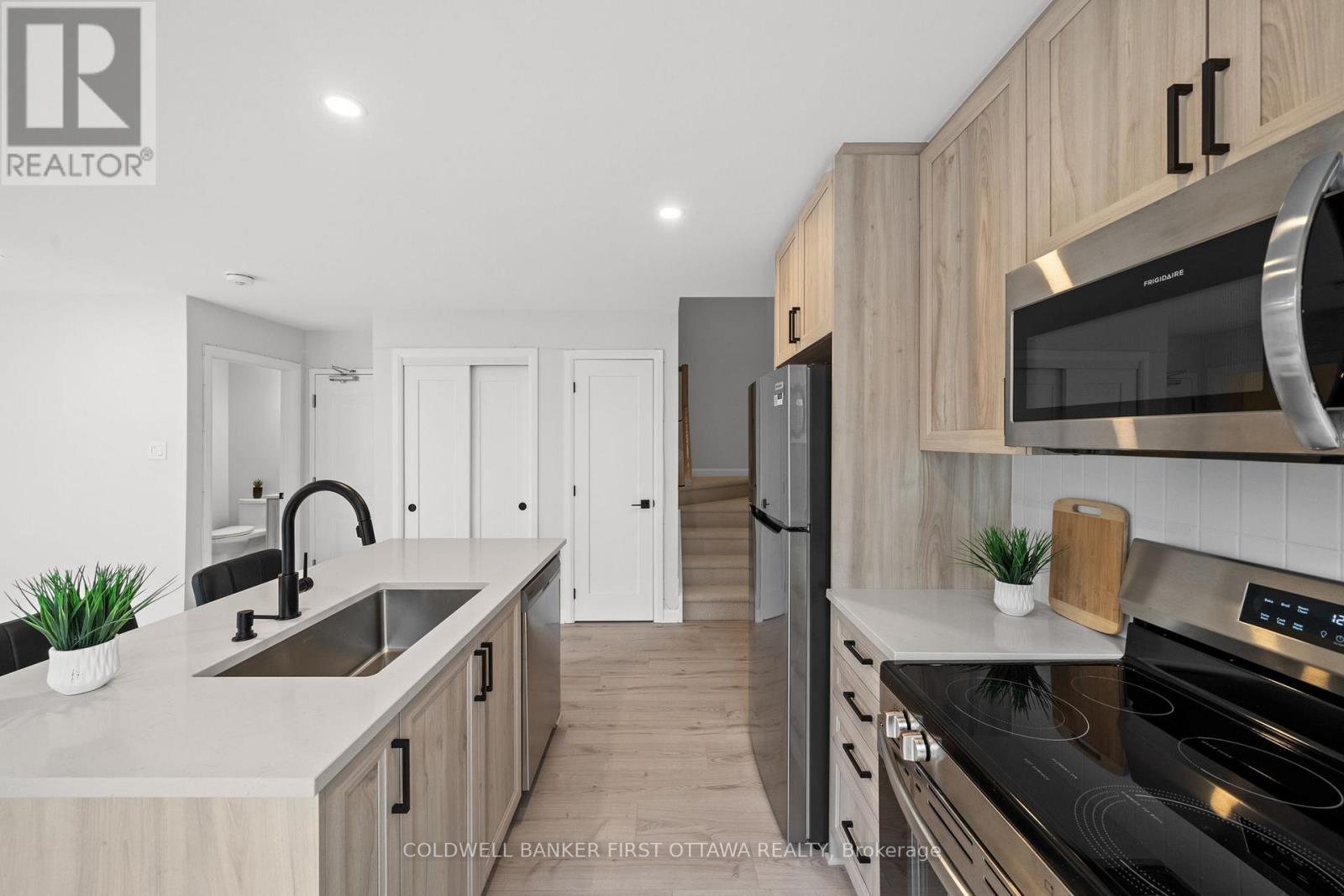 1411 CREEKWAY PRIVATE - 17