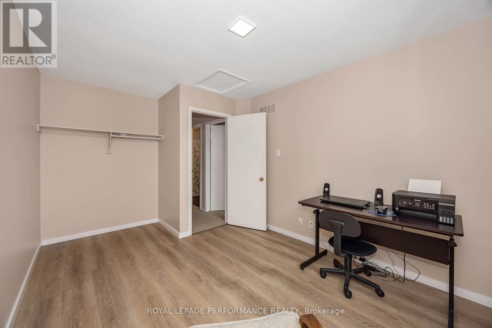 3 Bed, 3 Bath House for Sale in Ottawa – 26 ARMADALE CRESCENT, Ottawa – MLS# X13478302 - Image 24