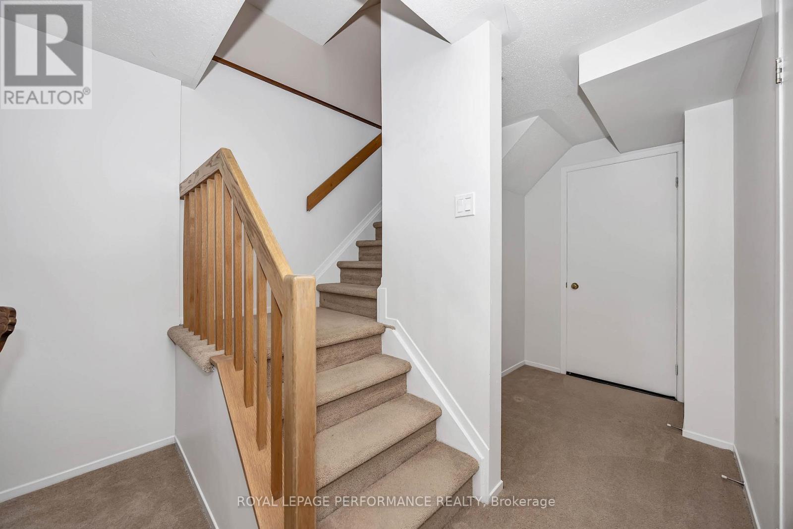 3 Bed, 3 Bath House for Sale in Ottawa – 26 ARMADALE CRESCENT, Ottawa – MLS# X13478302 - Image 27