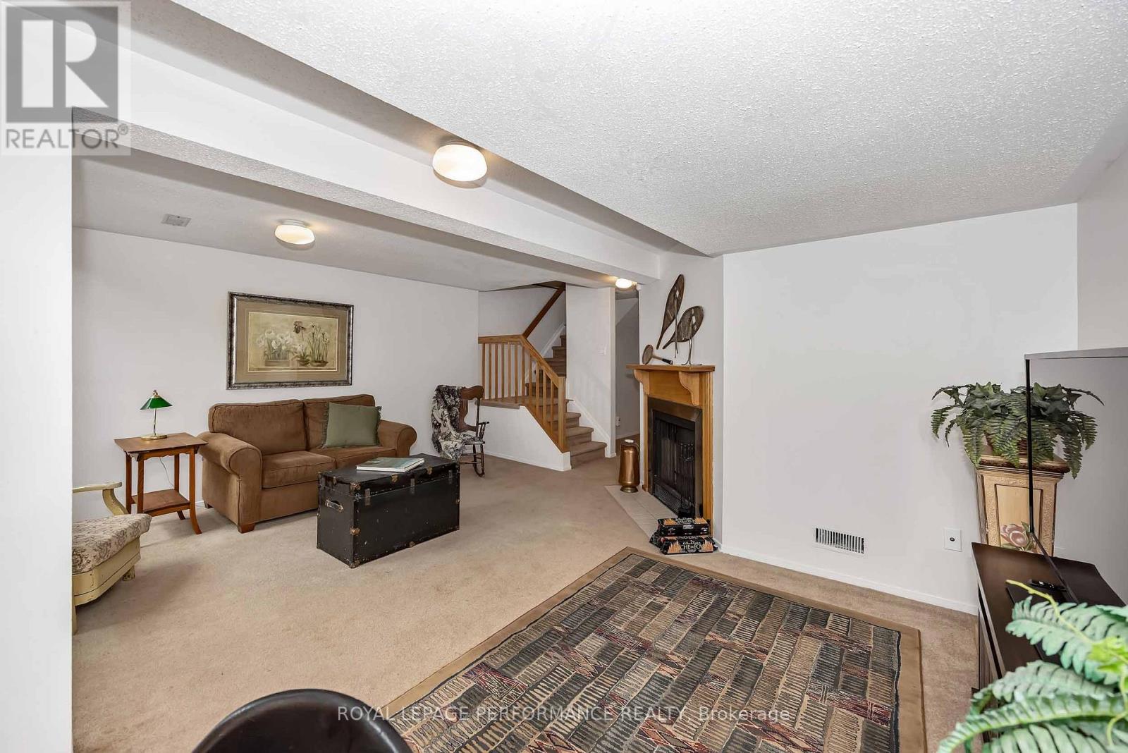 3 Bed, 3 Bath House for Sale in Ottawa – 26 ARMADALE CRESCENT, Ottawa – MLS# X13478302 - Image 32