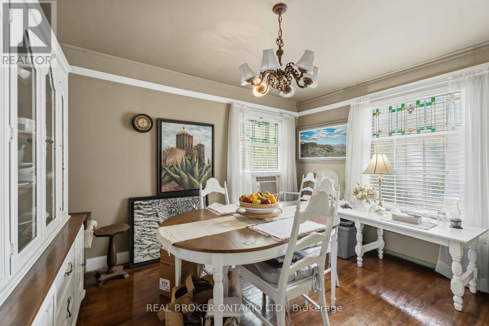 42 PRICE AVENUE - 10