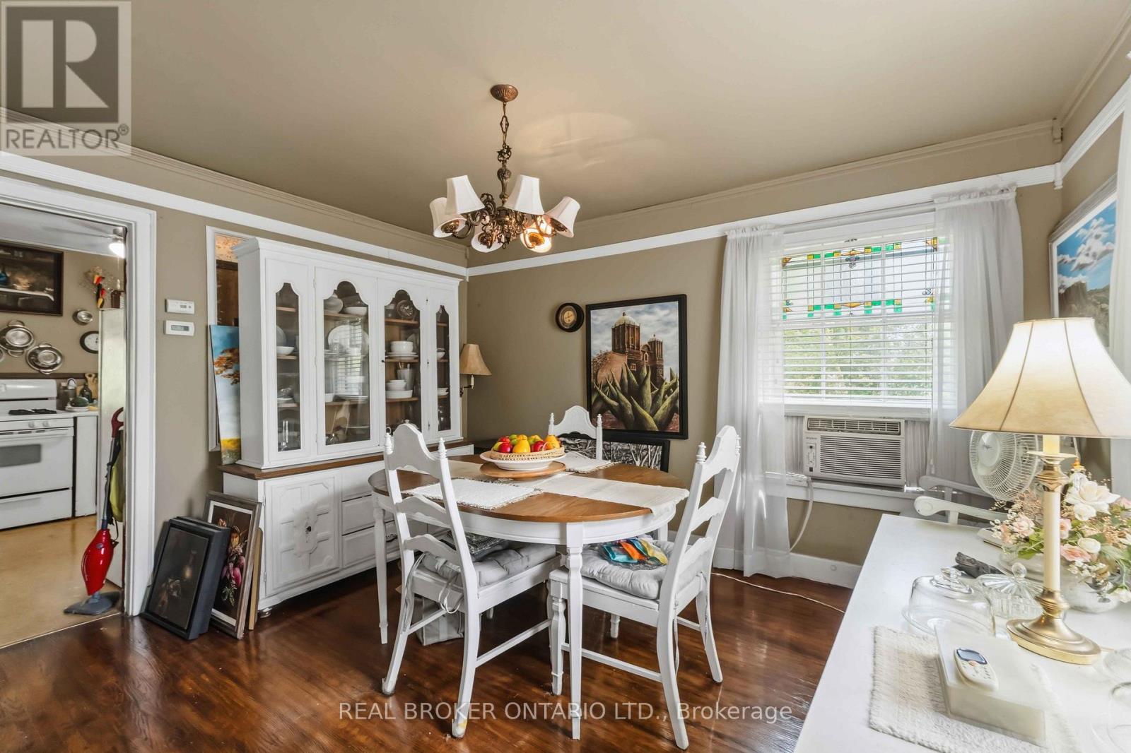 42 PRICE AVENUE - 12