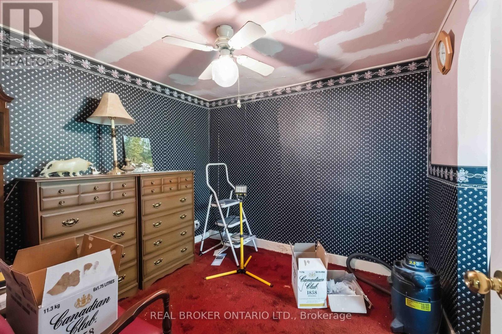 42 PRICE AVENUE - 29
