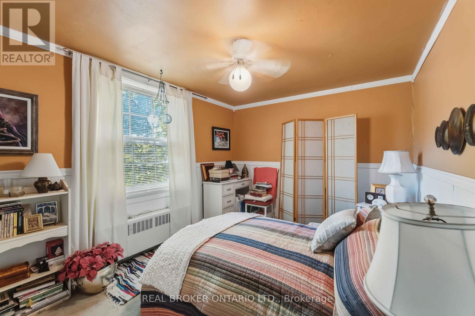 42 PRICE AVENUE - 32