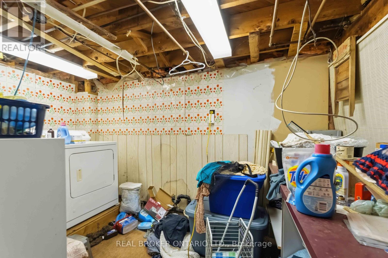 42 PRICE AVENUE - 38
