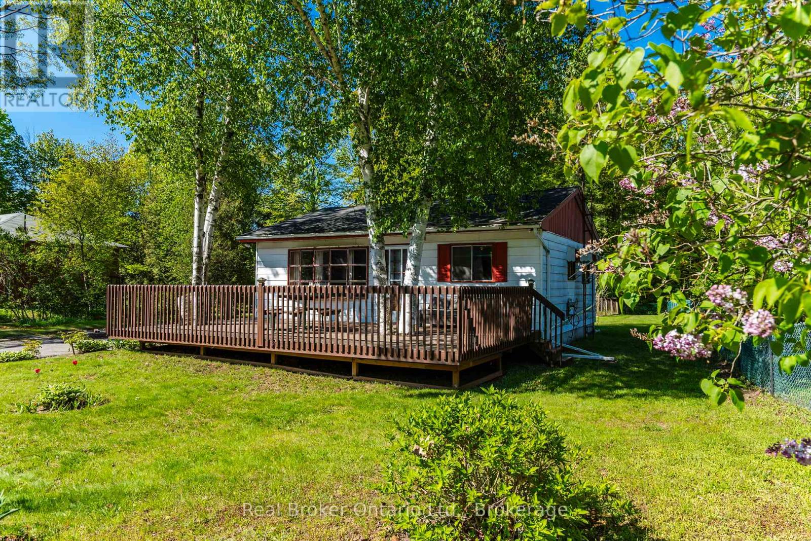 24 POPLAR DRIVE - 1