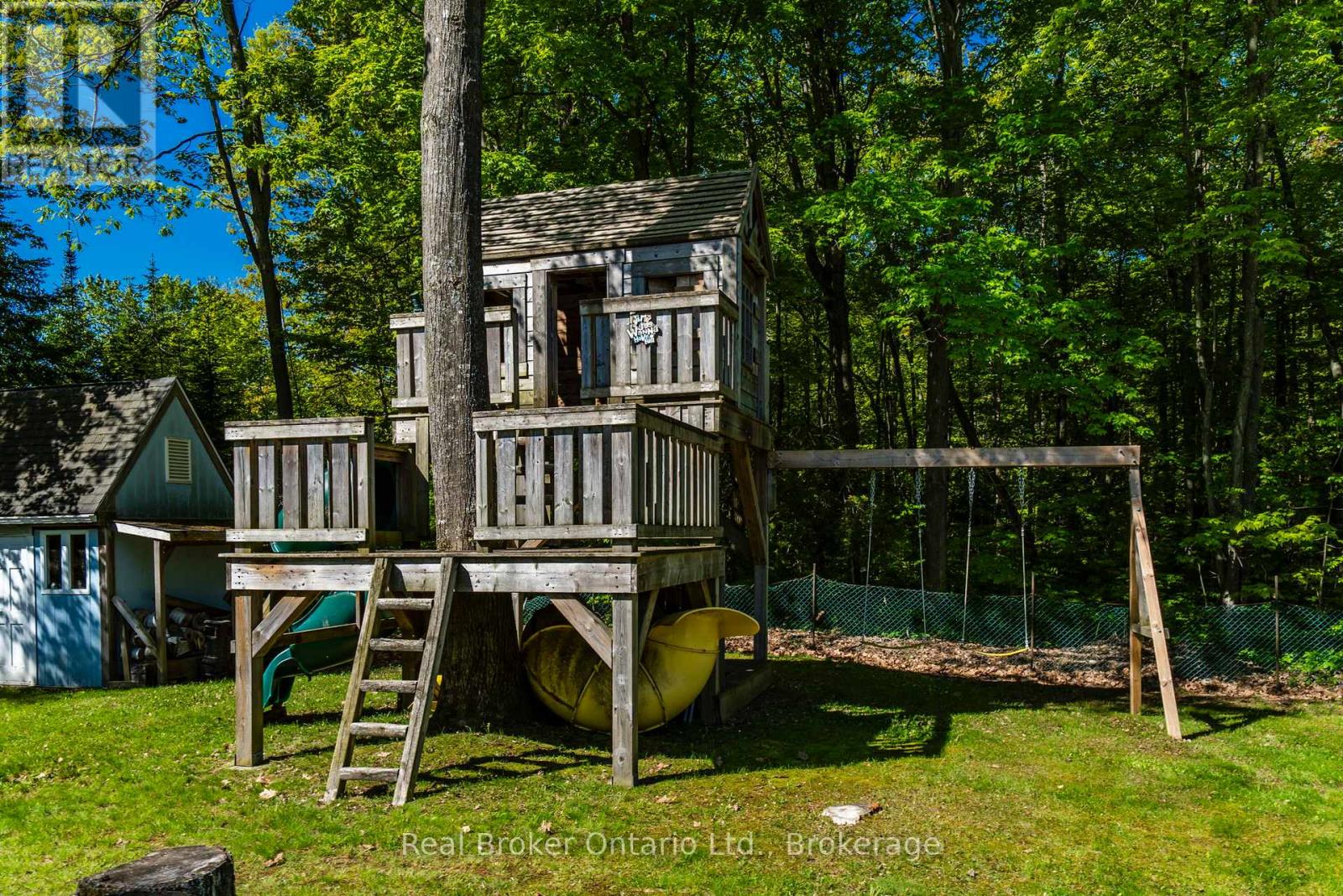 24 POPLAR DRIVE - 22