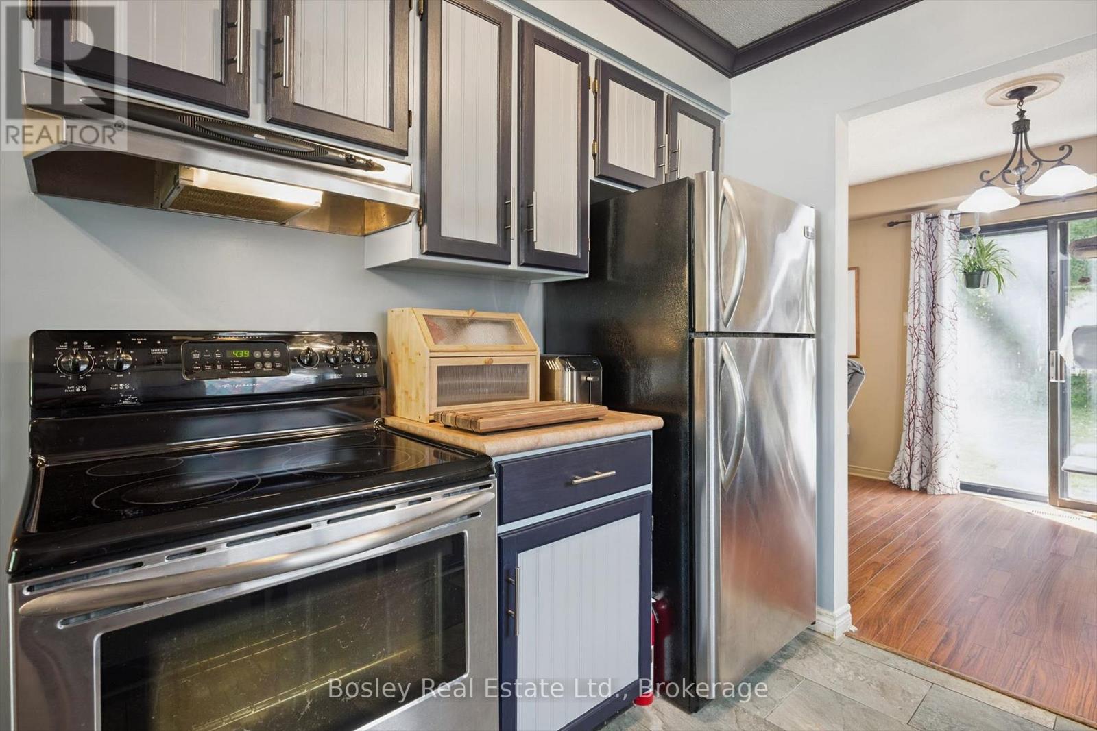 84 CASSANDER CRESCENT - 17