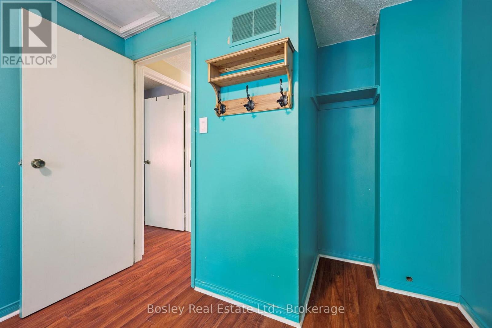 84 CASSANDER CRESCENT - 27