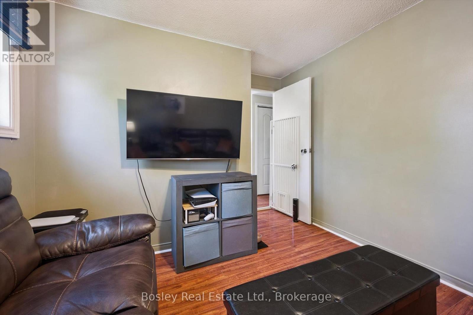 84 CASSANDER CRESCENT - 30