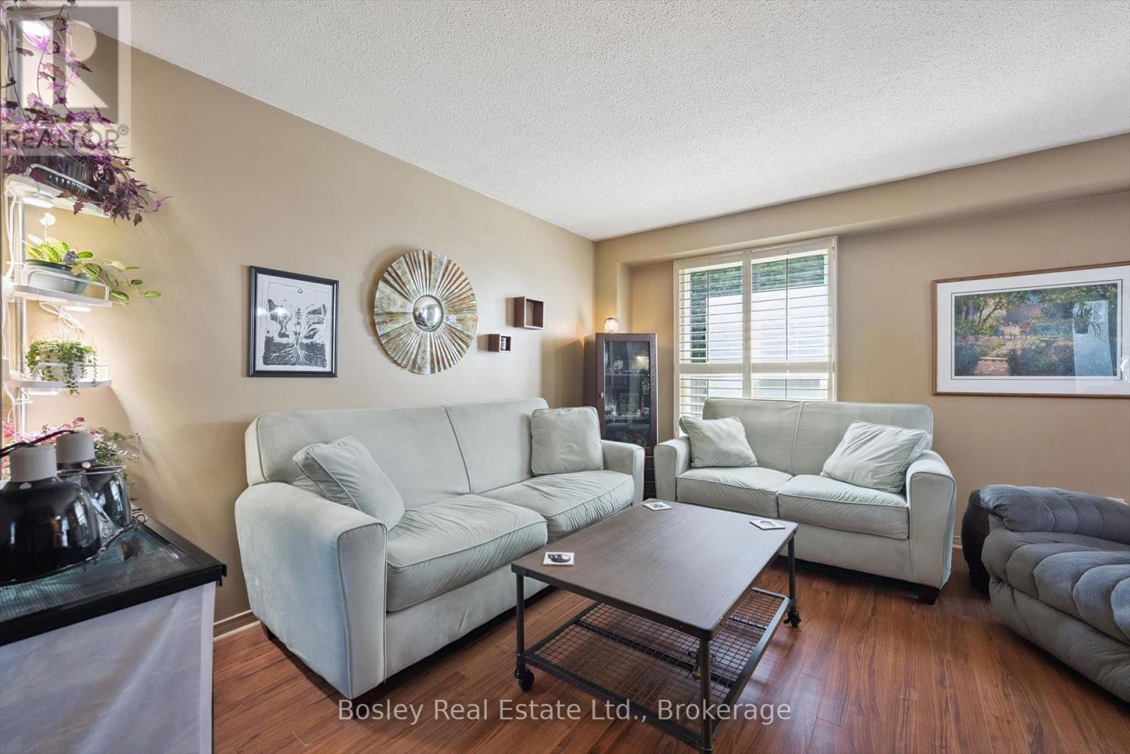 84 CASSANDER CRESCENT - 7