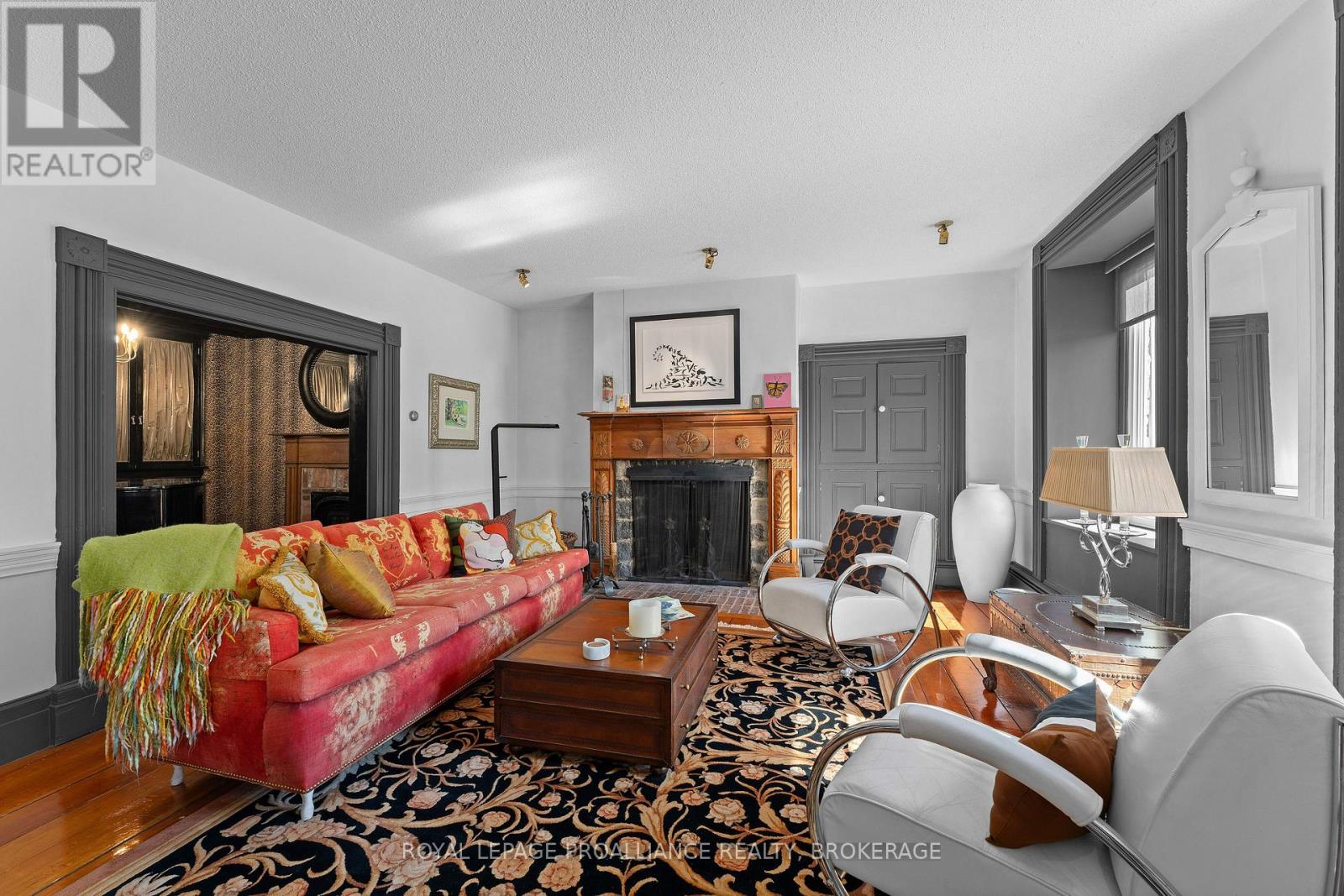 1863 SYDENHAM ROAD - 13