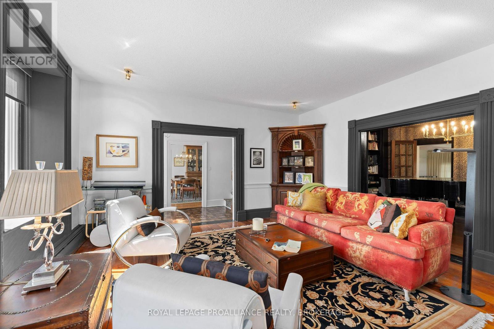 1863 SYDENHAM ROAD - 14