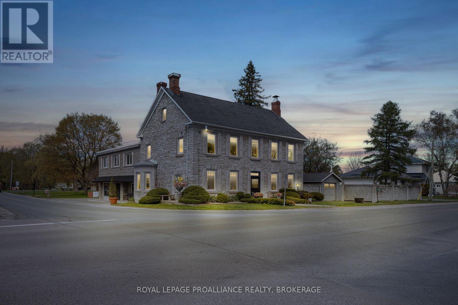 1863 SYDENHAM ROAD - 2